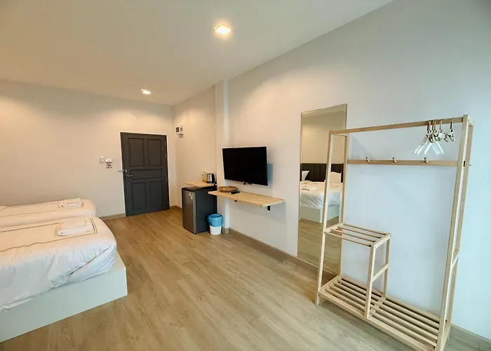 Baanrimtara Hotel 2*
