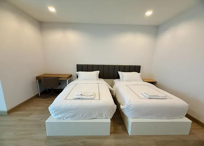 Baanrimtara Hotel