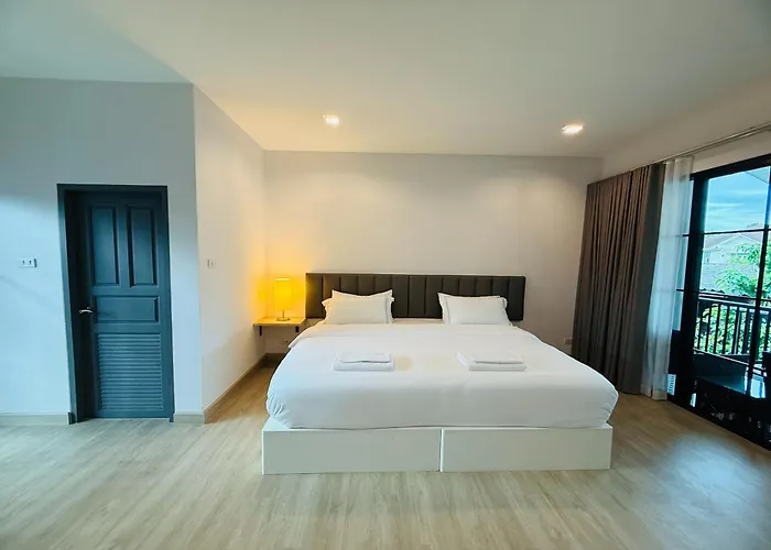 Baanrimtara Hotel Bangkok